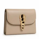 Accessoire métallique doré de luxe à plusieurs couches. – Image 5